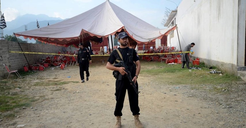 Eksplodirala bomba u Pakistanu, ubijeno najmanje 11 radnika