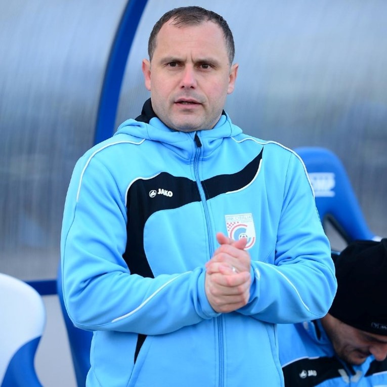 Veterani Dinama i Hajduka remizirali u humanitarnoj utakmici za Mladena Bartolovića