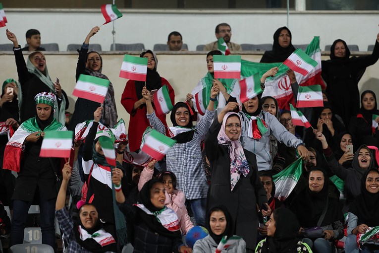 Iranke prvi put nakon revolucije smiju na stadion