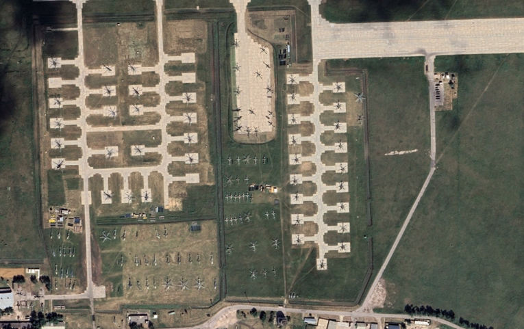 Nove satelitske snimke otkrivaju: Rusko "groblje helikoptera" sve je punije