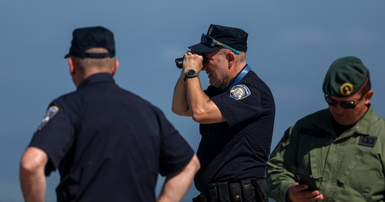 Policija traži švercera migranata. U njegovom kamionu se ugušilo četvero ljudi