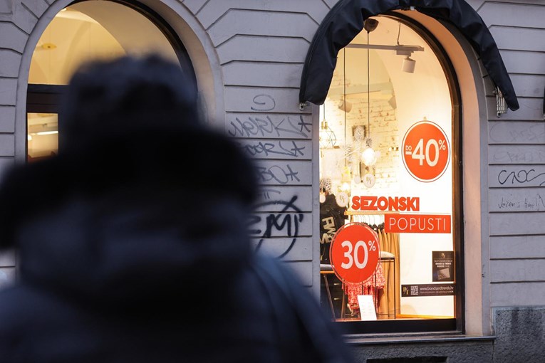 Potrošnja u prosincu bila oko 8 posto veća nego lani u isto vrijeme