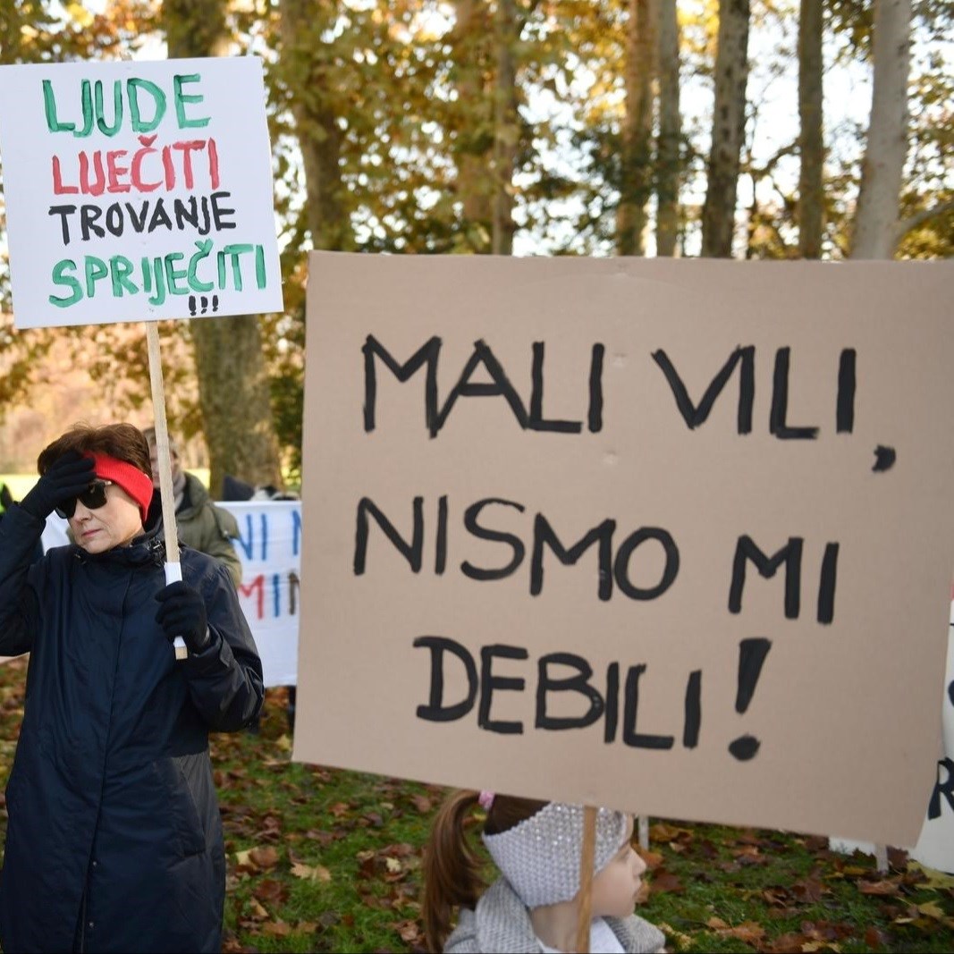 Zagrepčani prosvjedovali protiv spalionice otpada na Rebru: "Smrdi na korupciju"