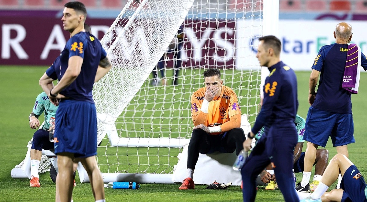 FOTO Trening Brazila uoči Hrvatske. Neymar dijeli autograme, Alisson se igra s djecom