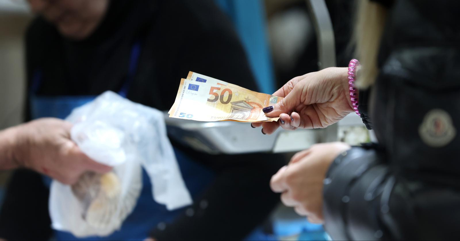 Prosječna hrvatska plaća je 1555 eura