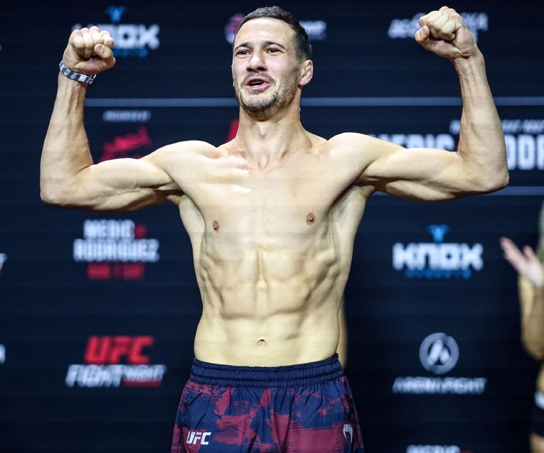 Skandal na UFC-u. Srbin ušao u kavez uz pjesmu kojom Srbi svojataju dio Hrvatske 