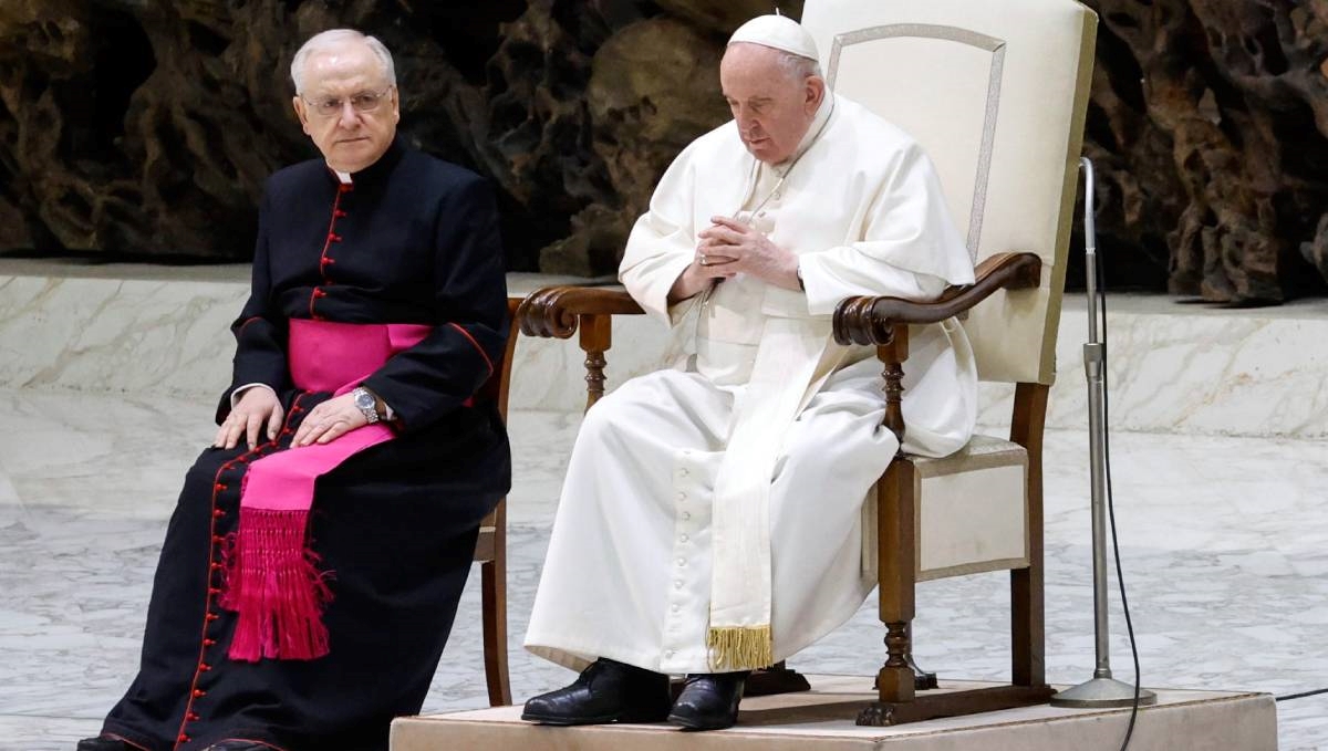 Papa Franjo: Tradicija je važna, ostavka pape ne bi trebala postati moda