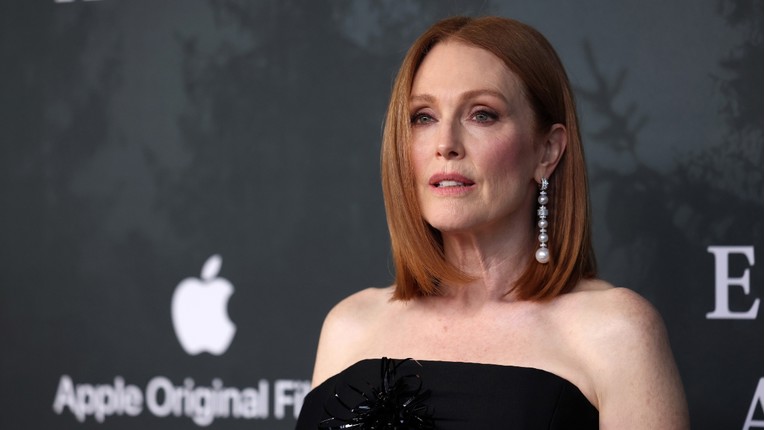 Julianne Moore snima film s bivšim predsjednikom Barackom Obamom i Michelle