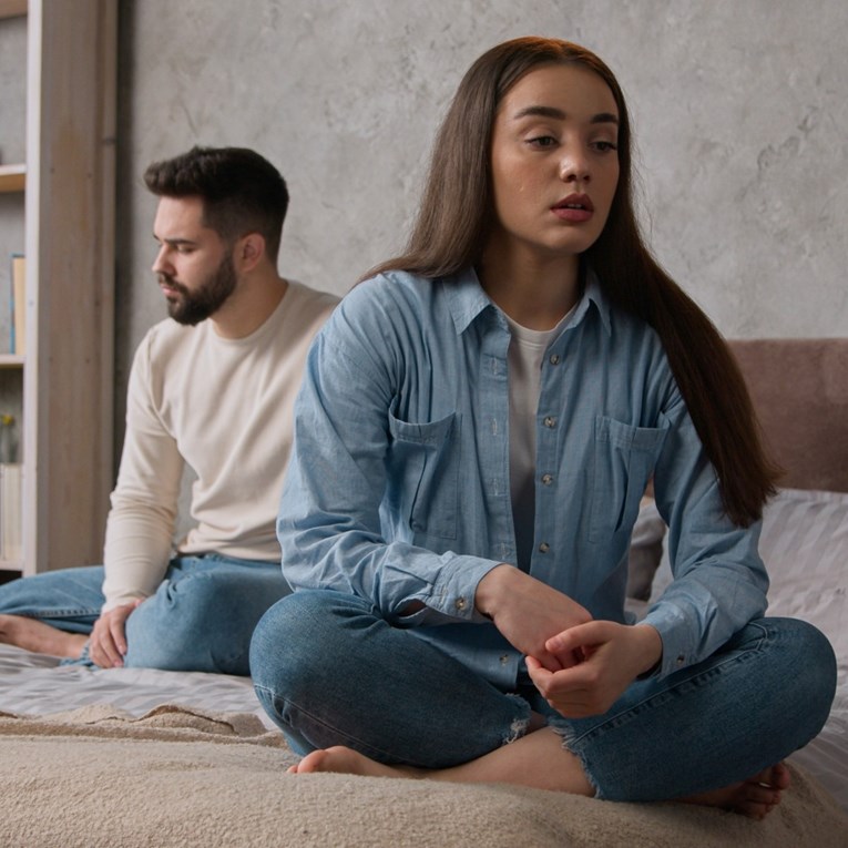 Tri ključna znaka da partner želi prekinuti vezu, iako to možda još ne priznaje