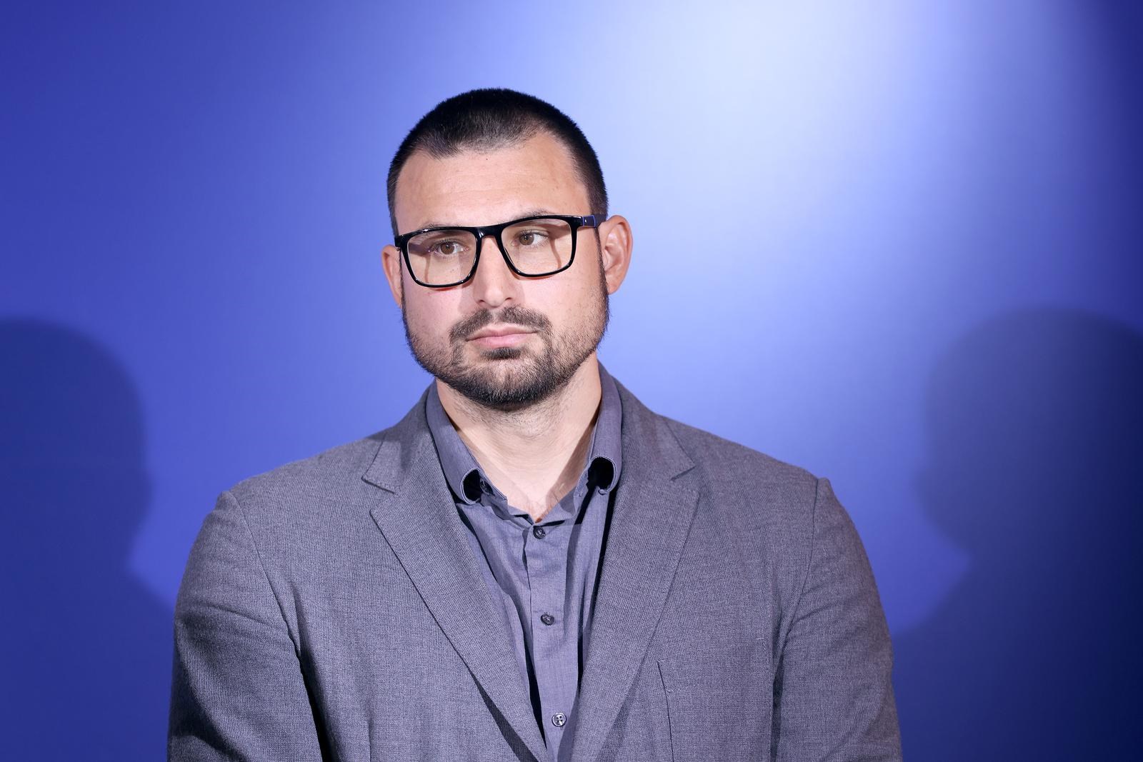 Njonjo: Živković do kraja sjednice ne smije govoriti o Poslovniku