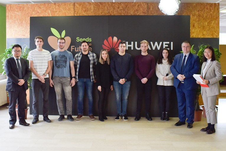 Huawei predstavio osam novih studenata koji su završili program Seeds for the Future