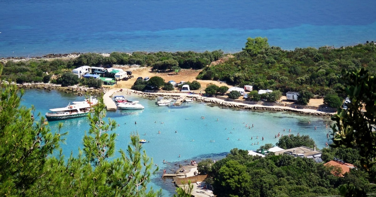 Inspekcija zatvara kamp na Hvaru: "Turisti moraju otići, vlasnici ignorirali zabranu"