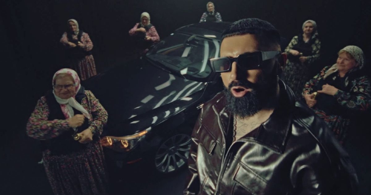 Jala Brat uoči koncerta u Areni Zagreb objavio singl "Ajkula"