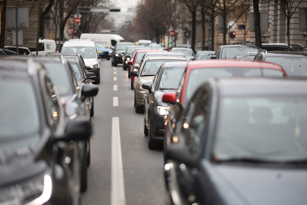 Sudar tri auta u centru Zagreba. Nastale ogromne gužve, tramvaji voze obilazno