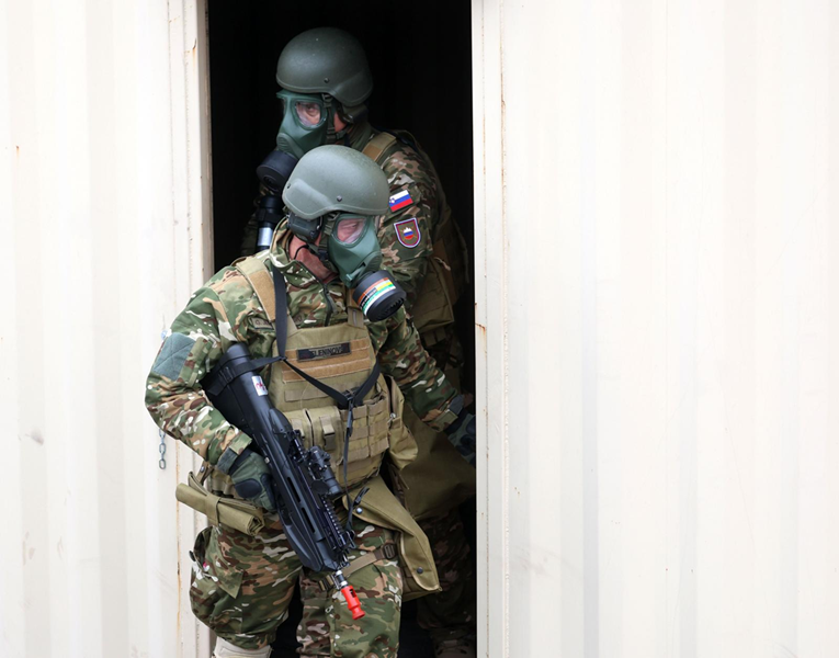 Dva slovenska vojnika otputovala na Grenland