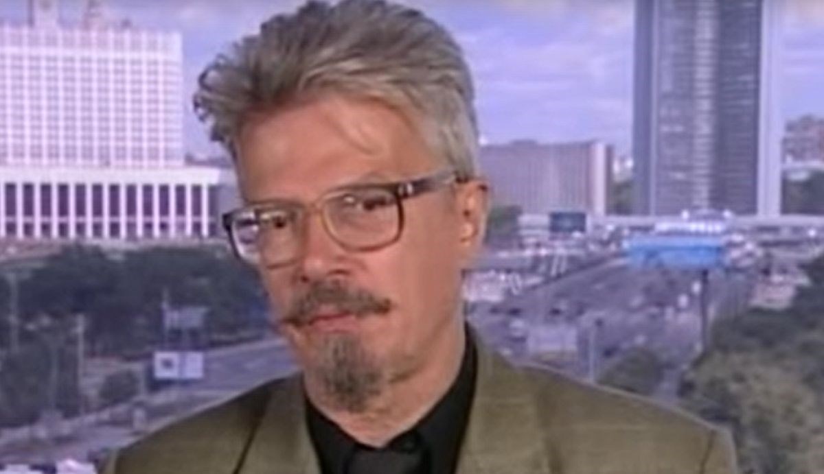 Umro Limonov, ruski pisac i političar koji je s Karadžićem pucao na Sarajevo