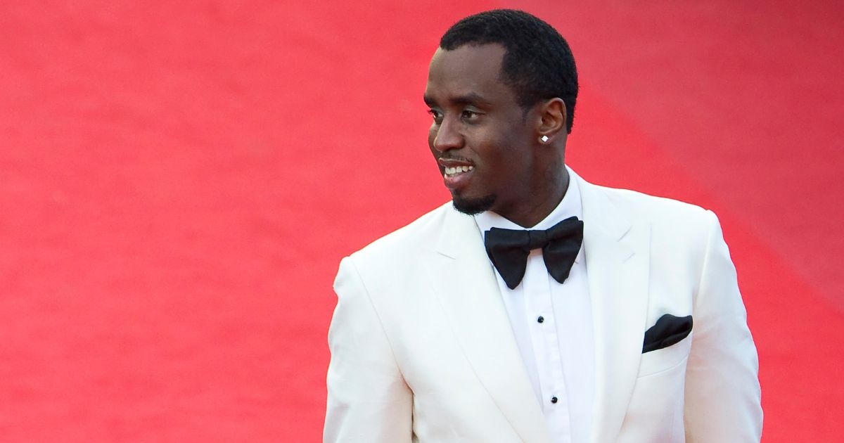 Diddy prije ročišta zagrlio svog odvjetnika i rekao da je "malo nervozan"