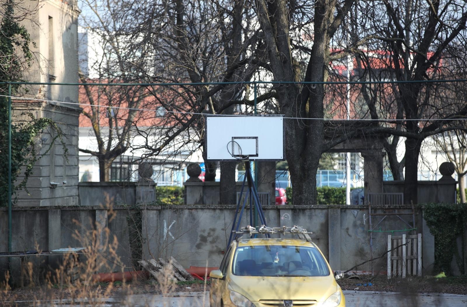 U Zagrebu srednjoškolci, osim maturanata, vjerojatno ostaju na online nastavi