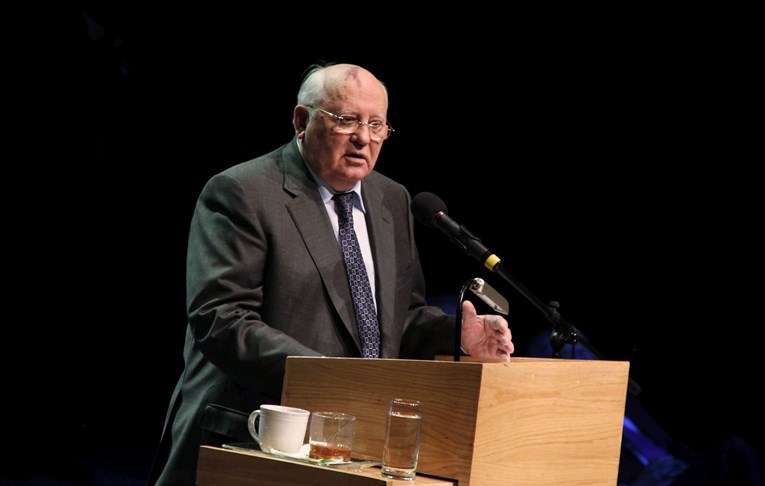 Gorbačov: Hitno potrebni novi pregovori o kontroli nuklearnog naoružanja
