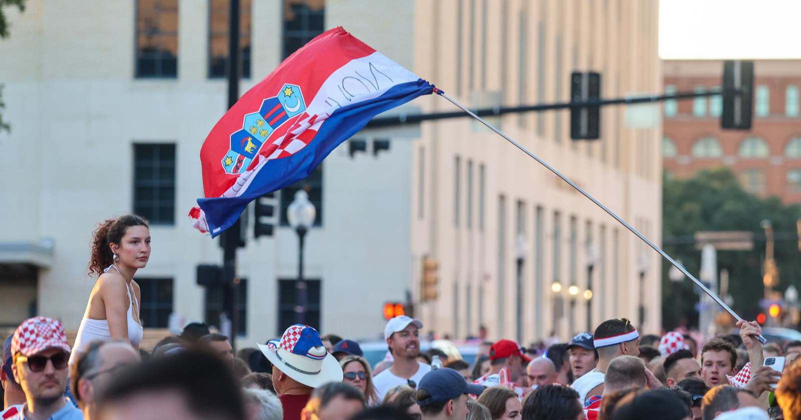 Upozorenje hrvatskim navijačima: Na stadionu u Dallasu mogli bi vam oduzeti zastave