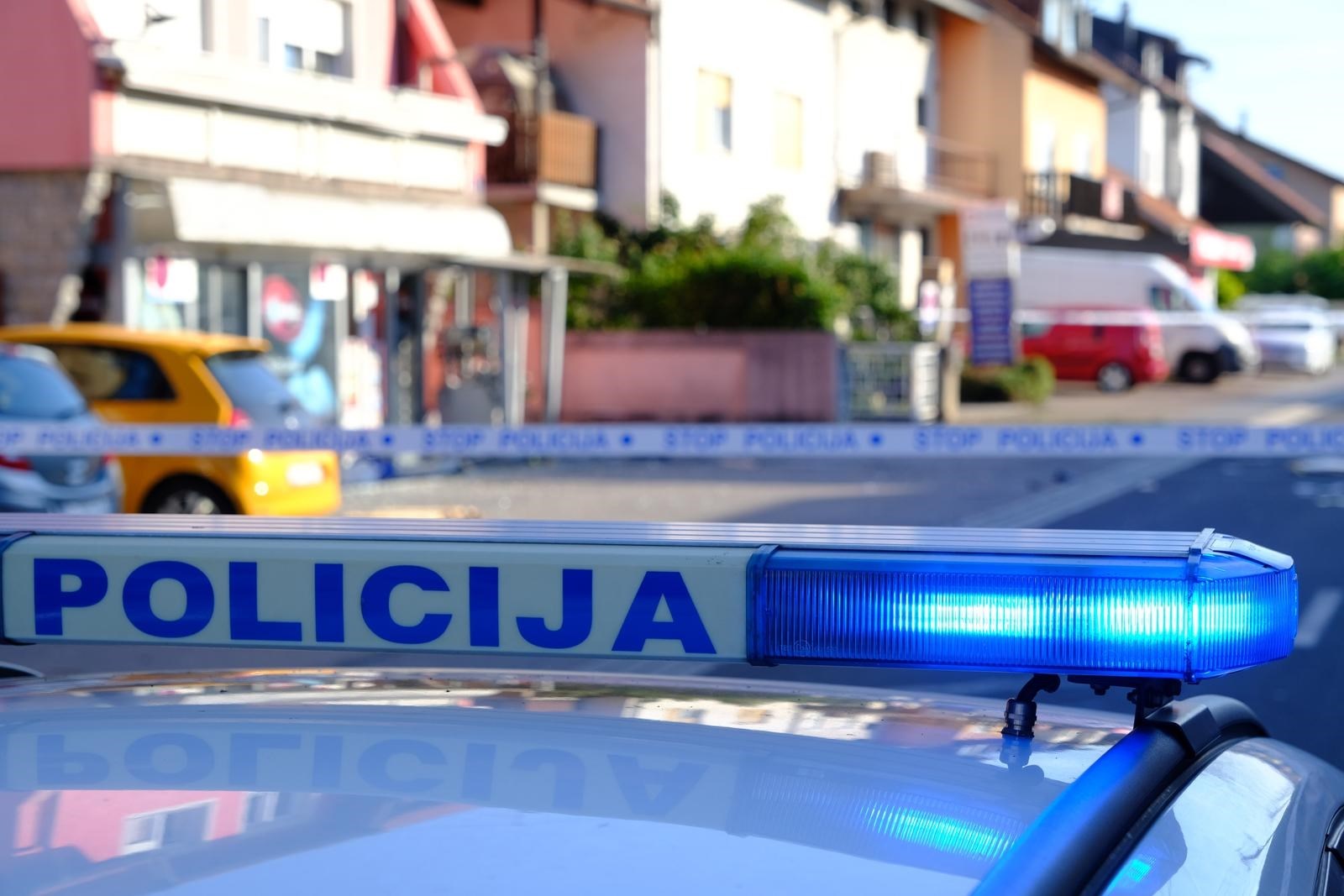 Detalji napada u Sesvetama: Izbačen iz kluba, donijeli mu pištolj, pucao u redara