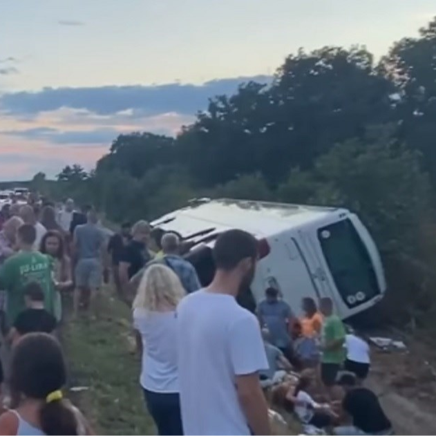 U Bugarskoj se prevrnuo bus iz Srbije. Dijete kritično, roditelju amputirana noga
