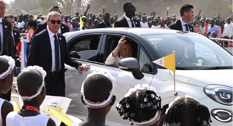 Papa Franjo pozvao na zaštitu žena u Južnom Sudanu