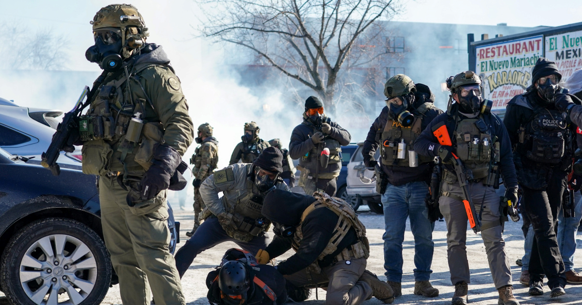 Od Novog Jelkovca do ICE-a: Kad država zakaže, narod traži čvrstu ruku