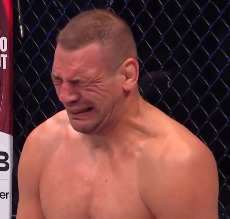 Pogledajte kako je Delija nokautirao protivnika u UFC debiju