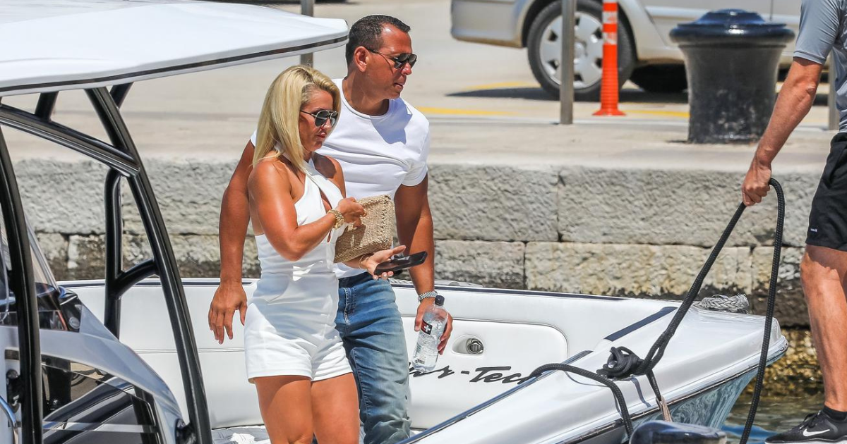 Bivši zaručnik Jennifer Lopez s novom djevojkom snimljen u Rovinju