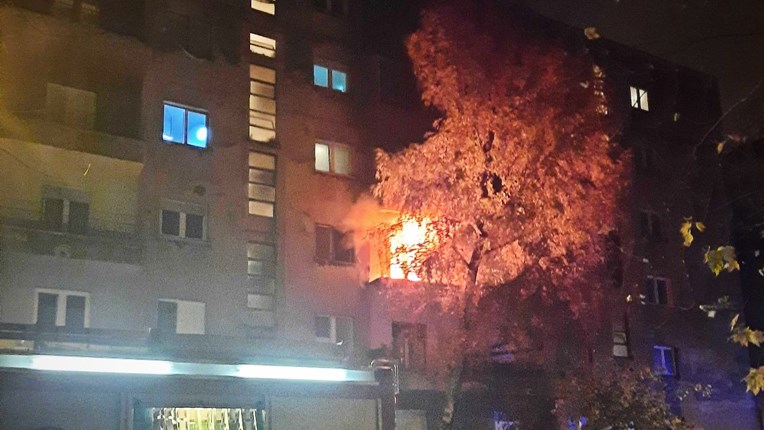 Noćas izbio požar u centru Zagreba. Spašene tri osobe, dvije u bolnici