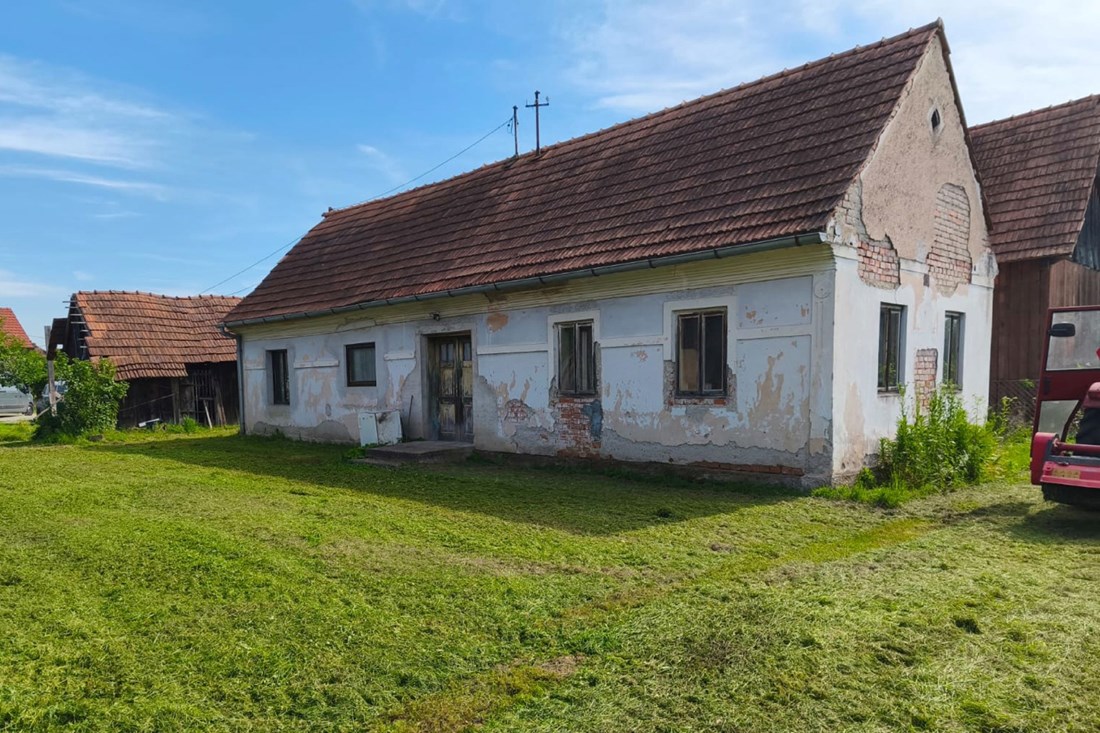 Za 50.000 eura: Prodaje se kuća u Karlovcu, prvi red do Kupe