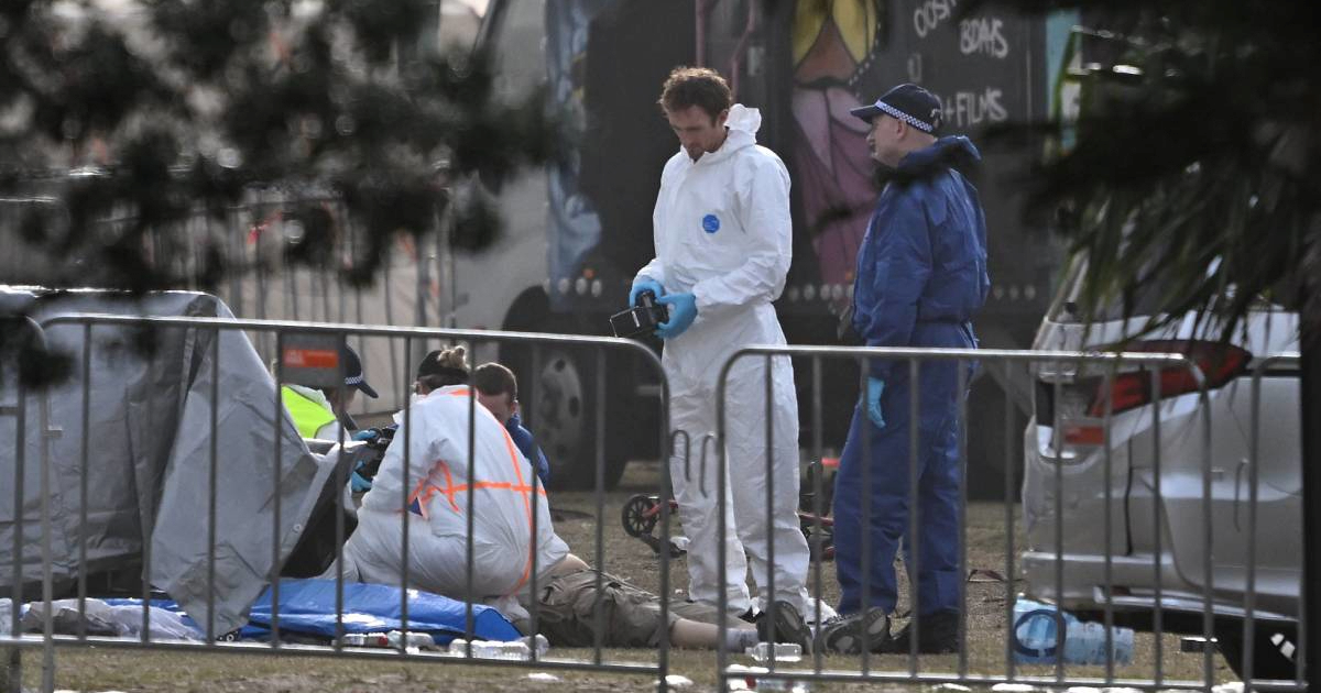 Otac i sin u Australiji napali Židove, ubili 15 ljudi. Ubijali i djecu i starce