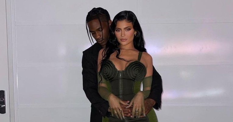 Kylie Jenner bila na koncertu svog dečka Travisa Scotta, izvor kaže: Svi su šokirani