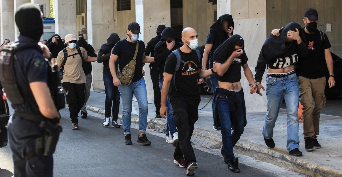 "Plenkoviću i Milanoviću, grčka policija našim dečkima ne daje kruh, vodu i lijekove"