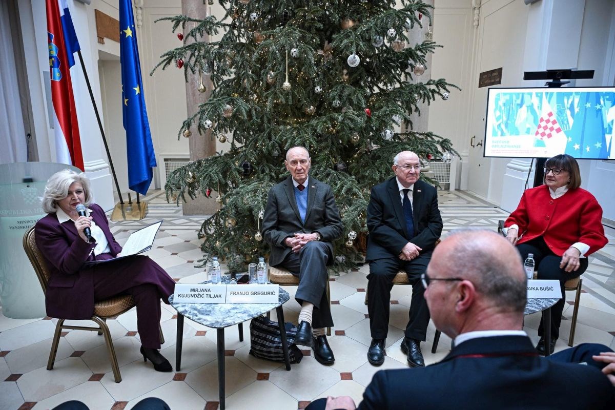 Bivši premijer: Velik doprinos priznanju Hrvatske dali su bivši iseljenici