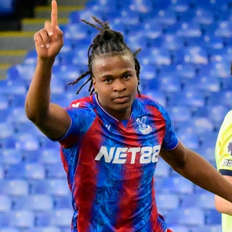 Srpski klub pred senzacionalnim poslom. Dovodi igrača iz Crystal Palacea