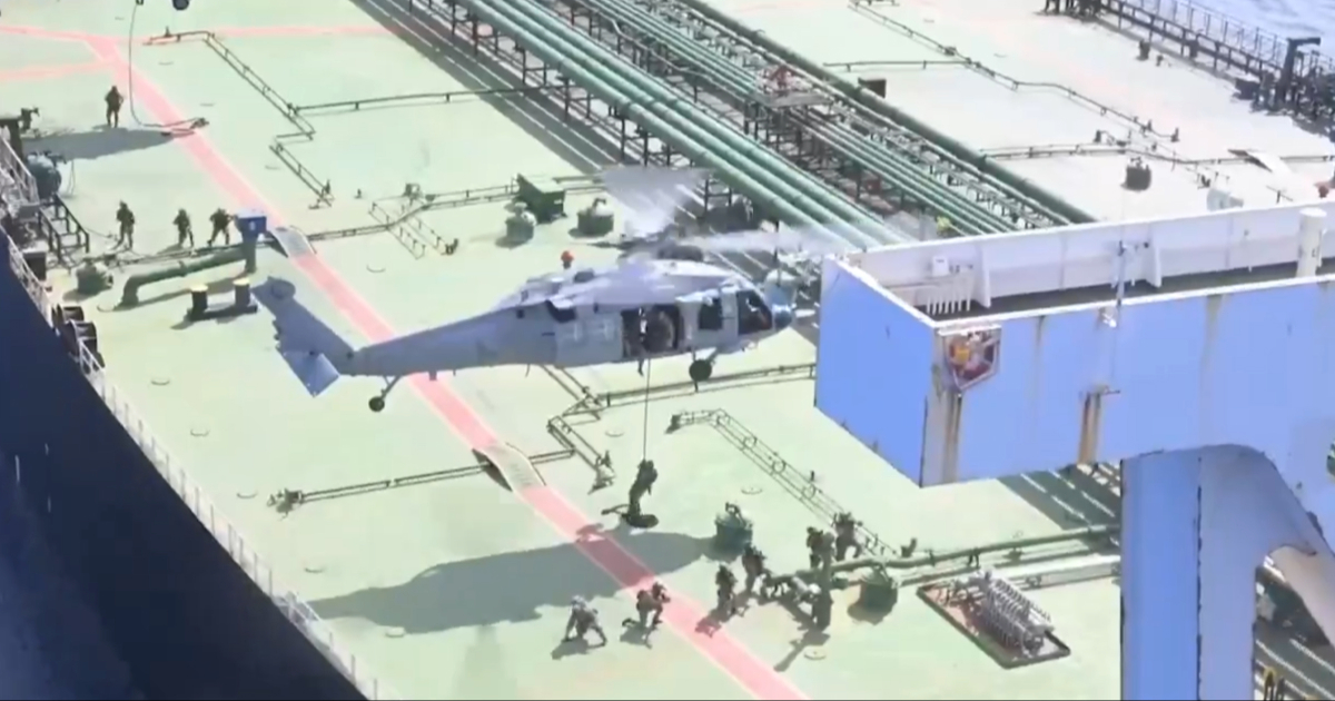 VIDEO Američki specijalci upali na novi brod: "Prevozio je naftu iz Irana"