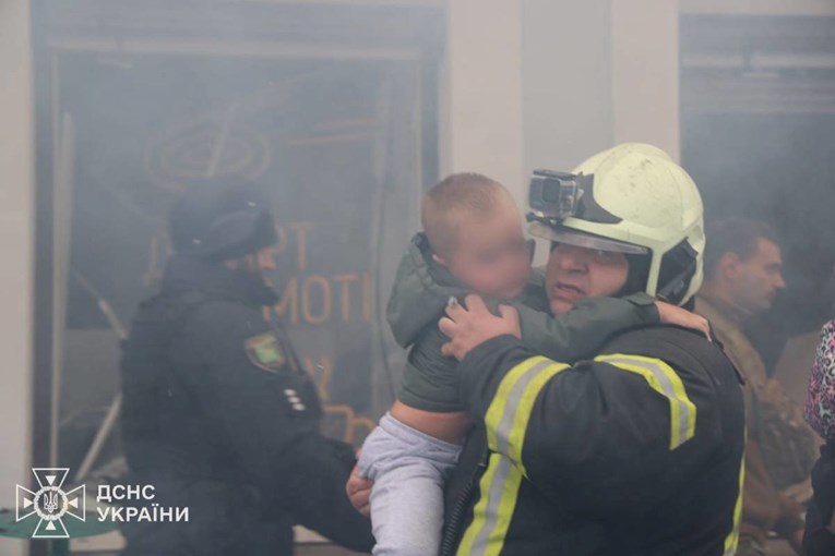 VIDEO Propao sastanak Trump-Putin, Rusi odmah brutalno napali. Pogođen vrtić