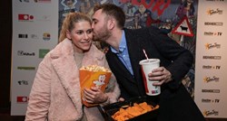 Jelena Perčin i Momčilo Otašević zajedno došli na premijeru filma, pao je i poljubac