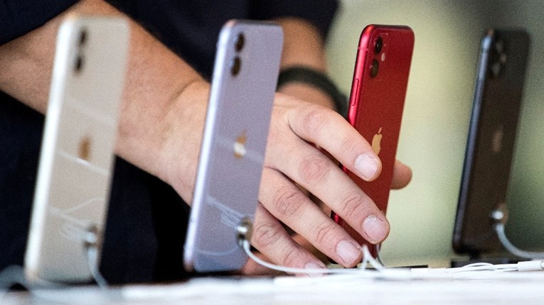 Apple zbog korone pojeftinio iPhone, narudžbe kreću od petka