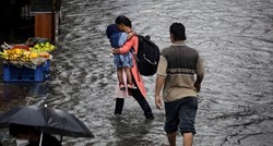 Velike poplave na sjeveroistoku Indije, pobjeglo pola milijuna ljudi
