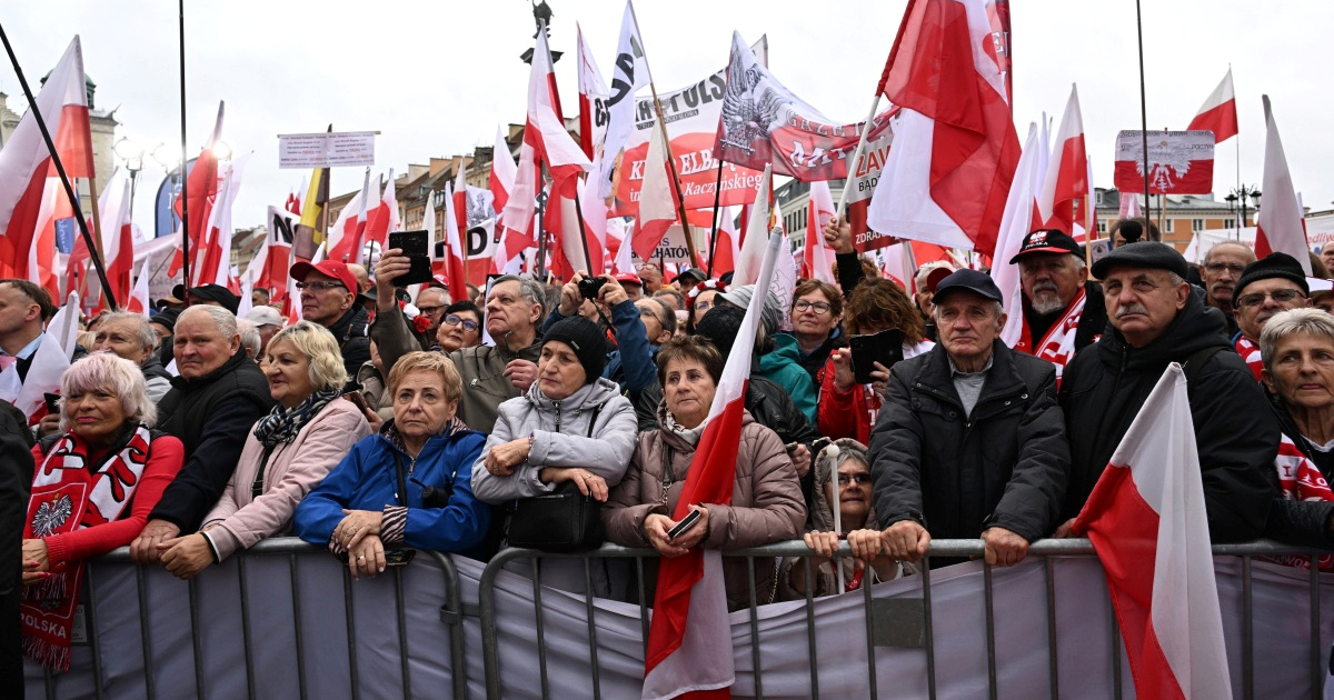 FOTO Velik prosvjed protiv ilegalnih migranata u Poljskoj