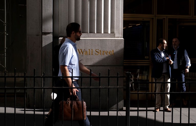 Fed smanjio kamatne stope, ali povećao procjene inflacije. Wall Street na oprezu