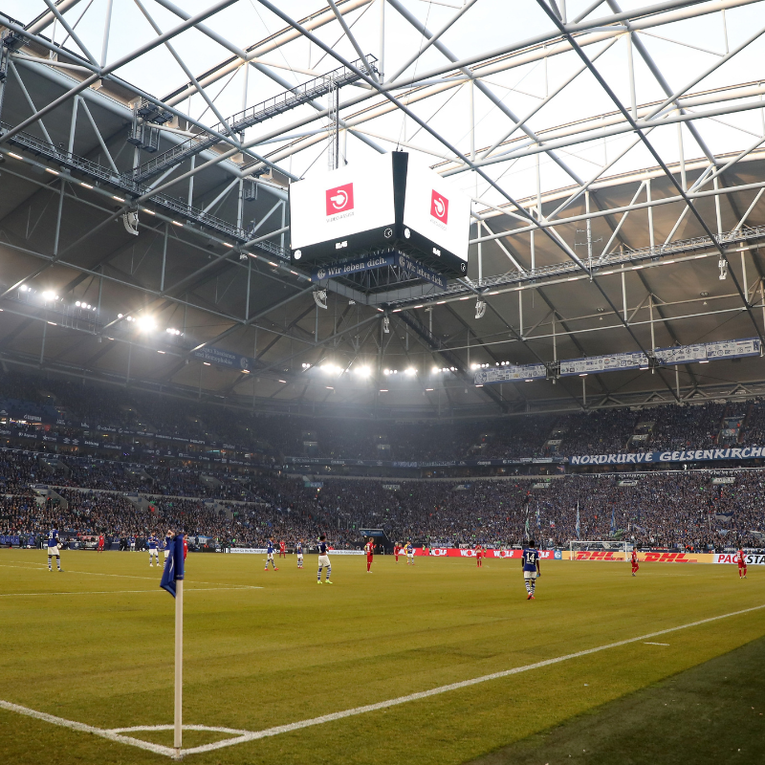 Schalkeu prijeti kaos na domaćem stadionu ako izbori Bundesligu
