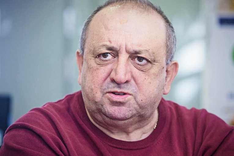 Umro bivši zastupnik koji je Šeksu u saboru dao uputnicu za psihijatriju