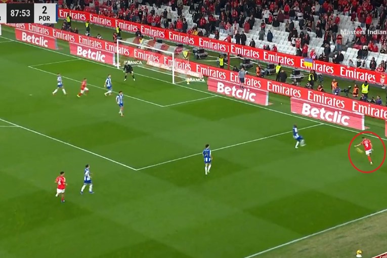 VIDEO Ivanović spasio Mourinha u derbiju. Asistirao za remi protiv Porta