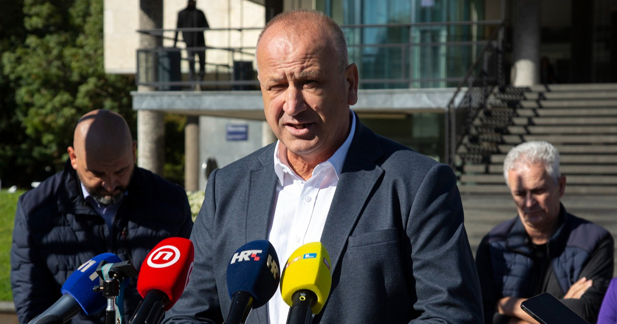 Sindikat demantira šefa Holdinga: Nismo povećali zahtjev za plaće