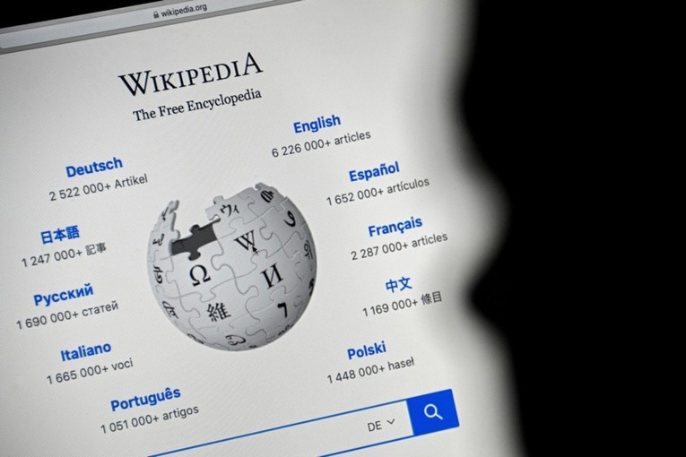 AI agenti pokušali hakirati Wikipediju, mijenjali i sadržaj