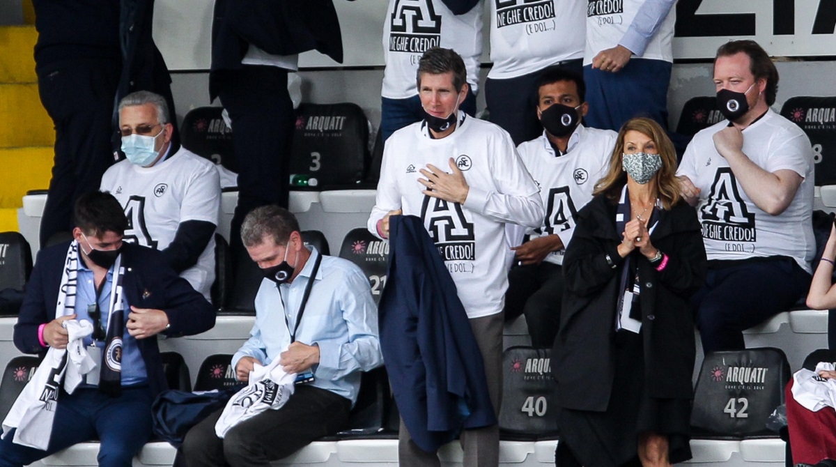 Što se događa u Speziji? Zbog igrača antivaksera u klubu iz Serie A čak 15 zaraženih
